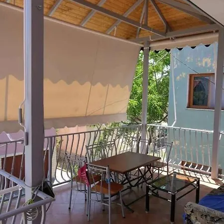 Casa de hóspedes Vila Memçaj 23